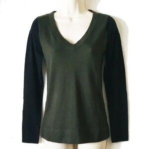 Club Monaco Extra Fine Italian Merino V-Neck Sweater XS Green Black